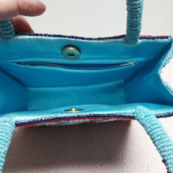 Beaded Handbag - Picture 5 of 5